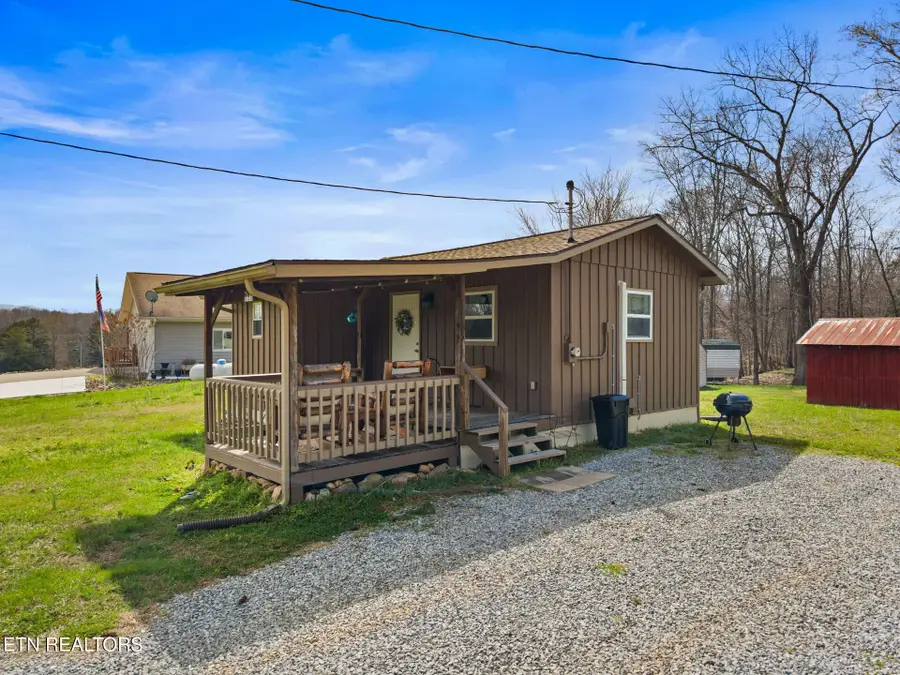 896 English Mountain Rd, Cosby, TN 37722 - #3