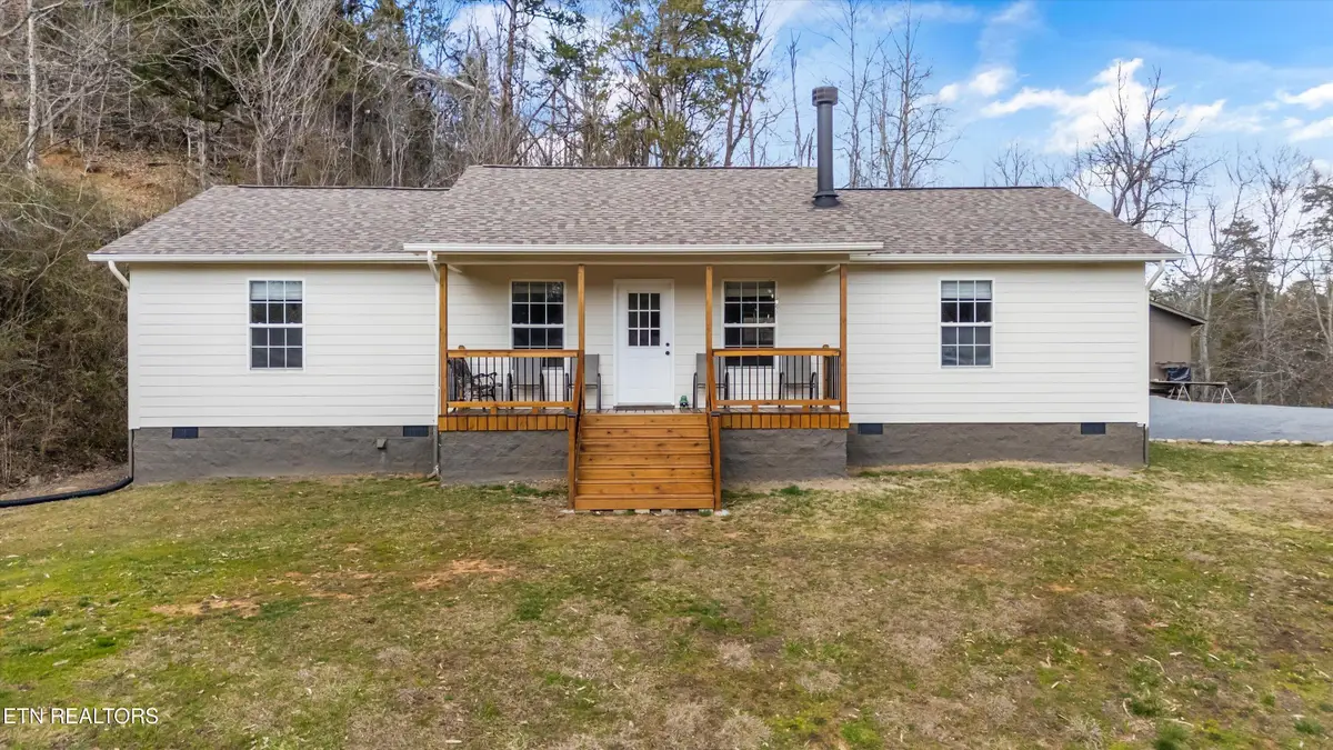 393 Lane Hollow Rd, Sevierville, TN 37876 - #1