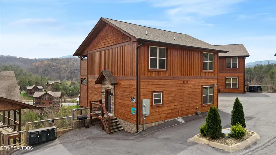 4541 Shangrila Way, Sevierville, TN 37876 - #2