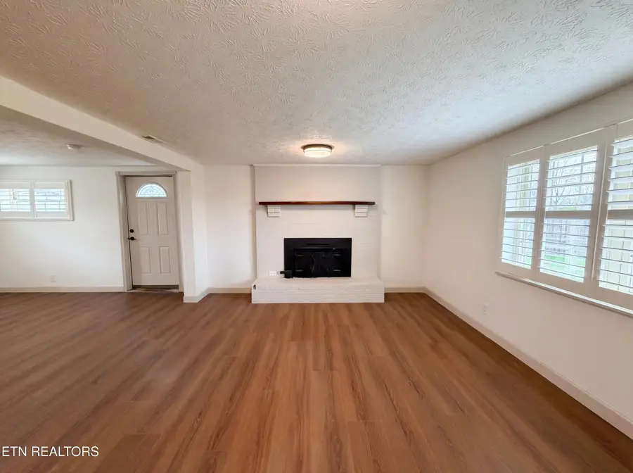 8717 Kildare Drive, Knoxville, TN 37923 - #3