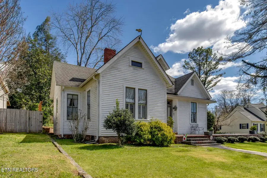 601 Ingleside Ave, Athens, TN 37303 - #2