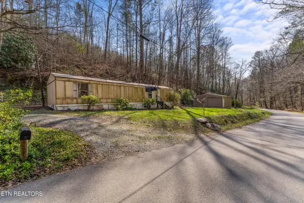 520 Huskey Grove Rd, Pigeon Forge, TN 37876