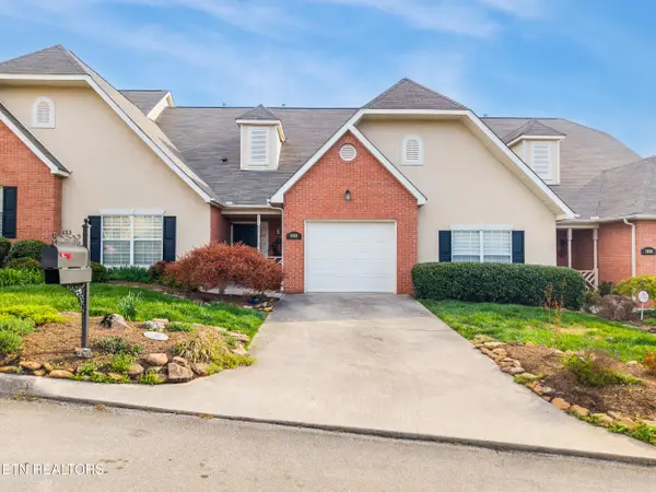 5940 Round Hill Lane, Knoxville, TN 37912