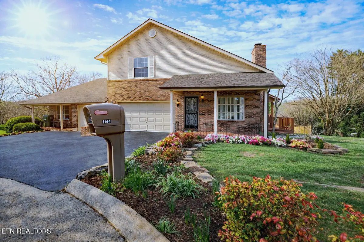 1144 N Rachaels Circle, Maryville, TN 37804 - #1