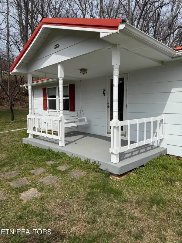 886 Mountain Rd, Caryville, TN 37714