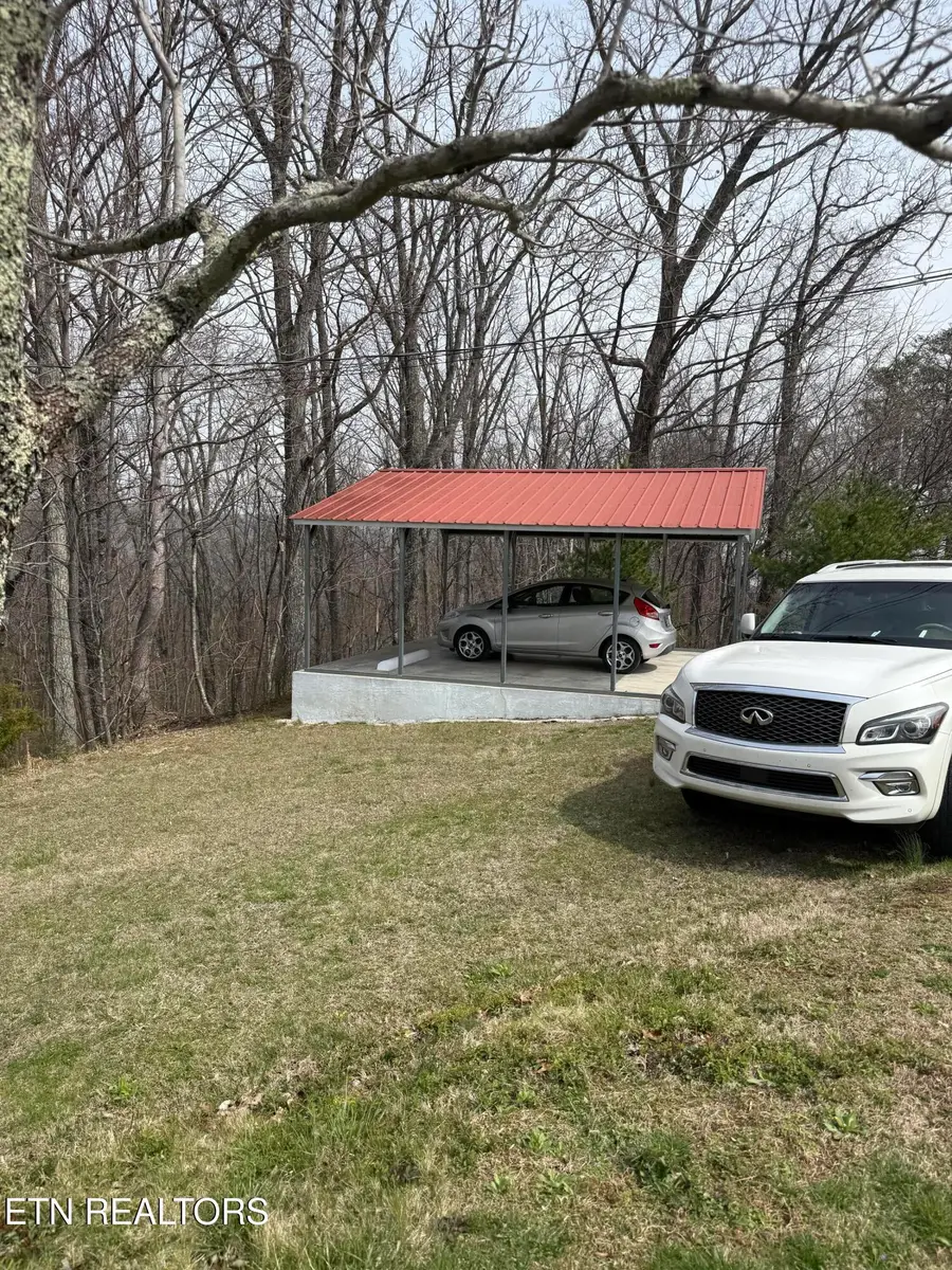 886 Mountain Rd, Caryville, TN 37714 - #3