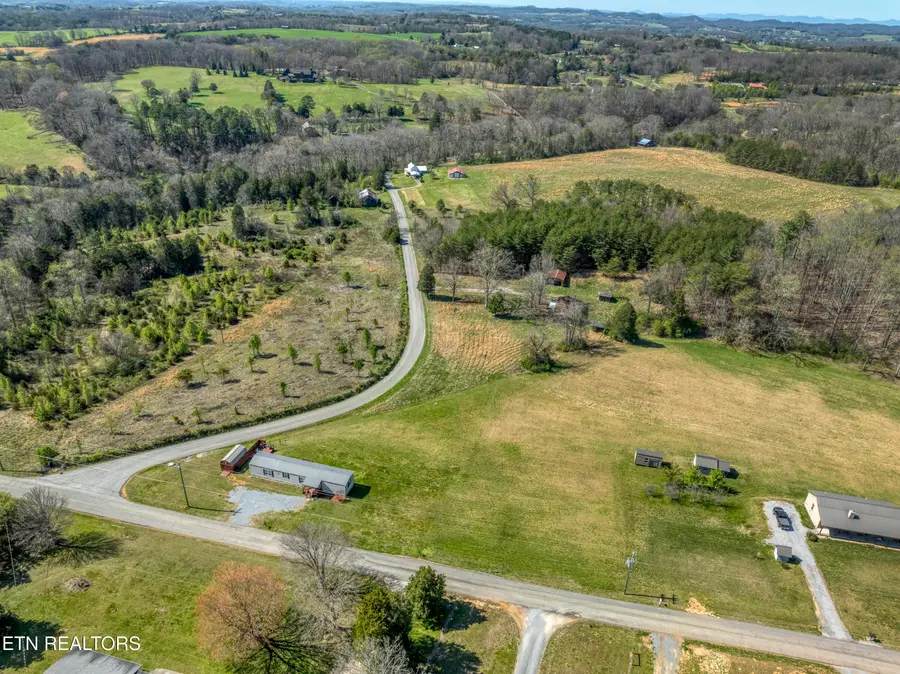 1004 Lee Shirley Rd, Maryville, TN 37801 - #3