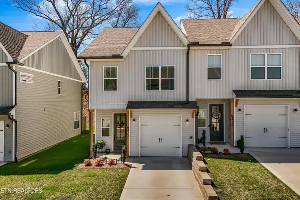 8423 Whisper Lane, Powell, TN 37849