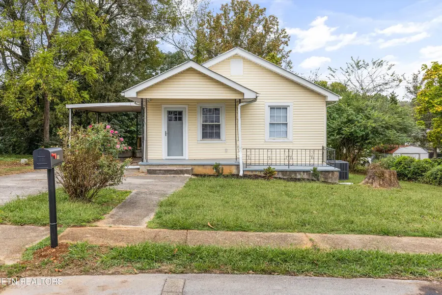 181 E Edison St, Alcoa, TN 37701 - #2