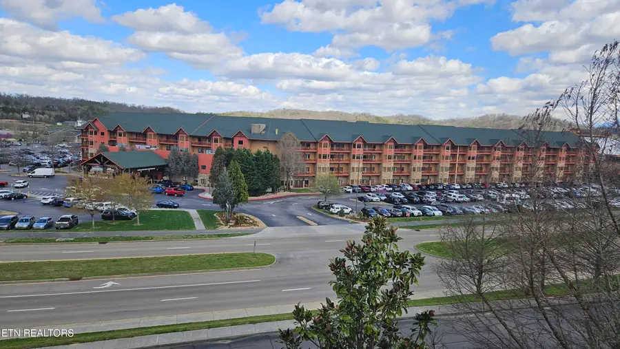 1424 Old Knoxville Hwy #13079/8, Sevierville, TN 37876 - #2