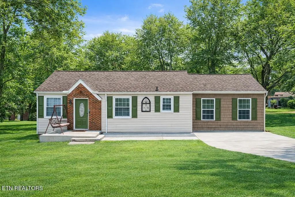 5722 Sanford Rd, Knoxville, TN 37912 - #1