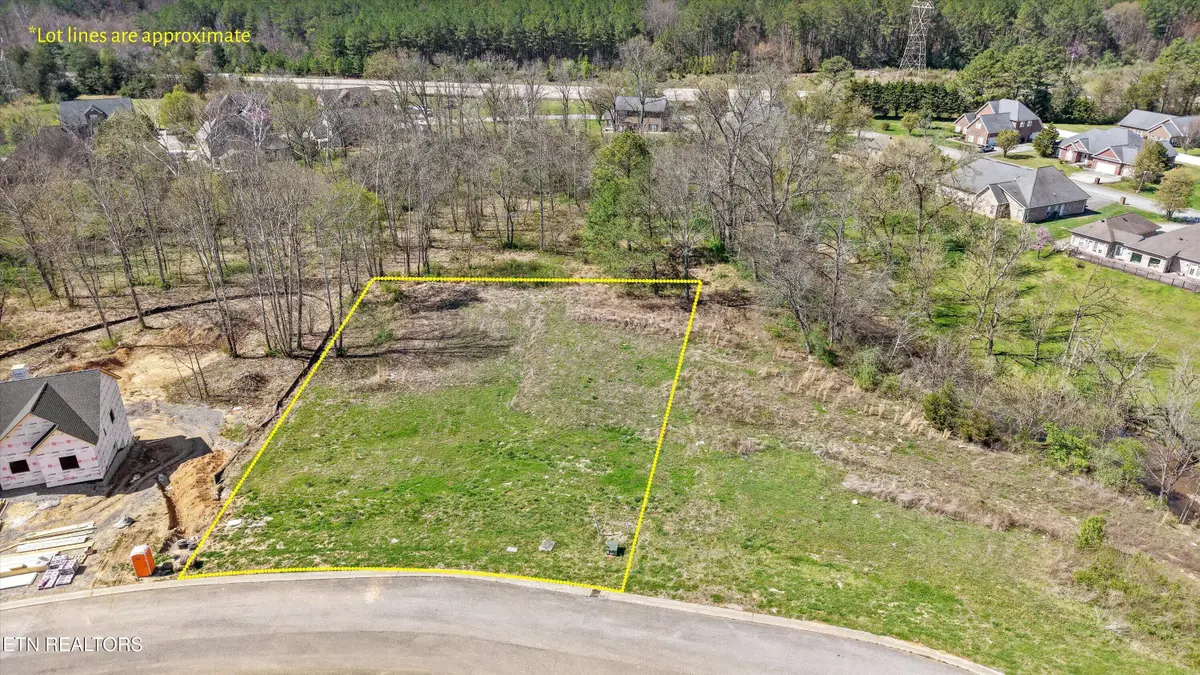 144 Forest Creek Pkwy, Oak Ridge, TN 37830 - #1