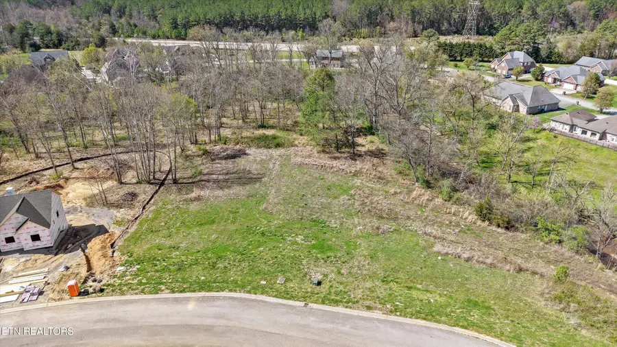 144 Forest Creek Pkwy, Oak Ridge, TN 37830 - #2