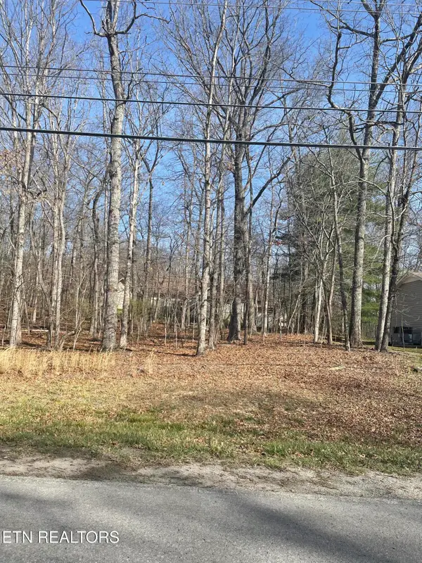 359 Lakeview Drive, Crossville, TN 38558