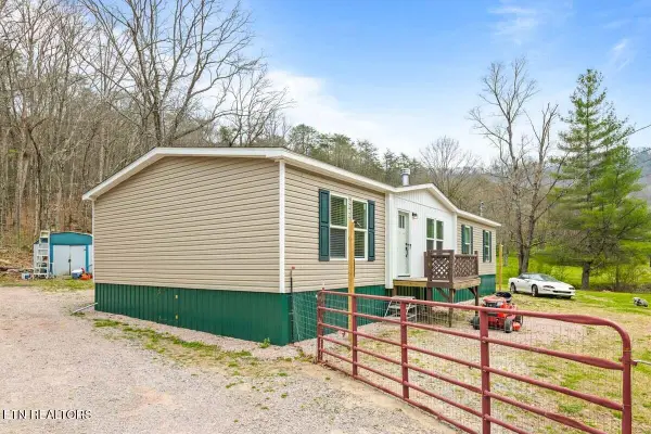 1388 Tennessee 31, Mooresburg, TN 37811