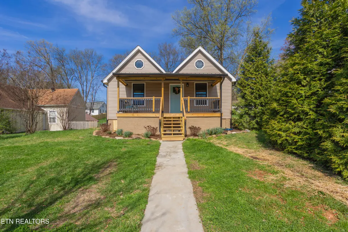 2317 E Glenwood Ave, Knoxville, TN 37917 - #1