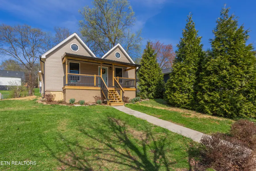 2317 E Glenwood Ave, Knoxville, TN 37917 - #2