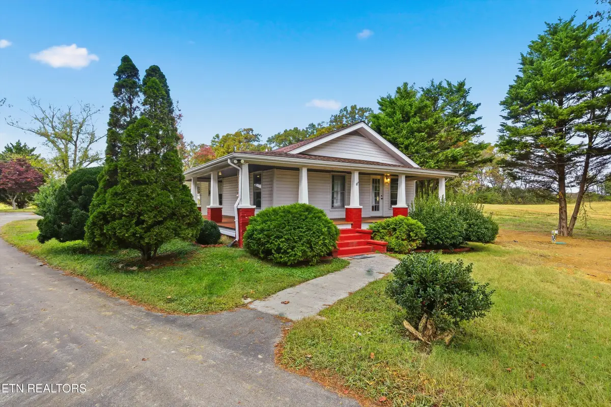 1438 W Hunt Rd, Maryville, TN 37801 - #1