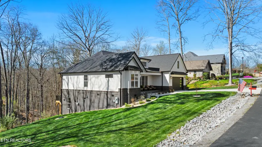 204 Osage Lane, Loudon, TN 37774 - #3