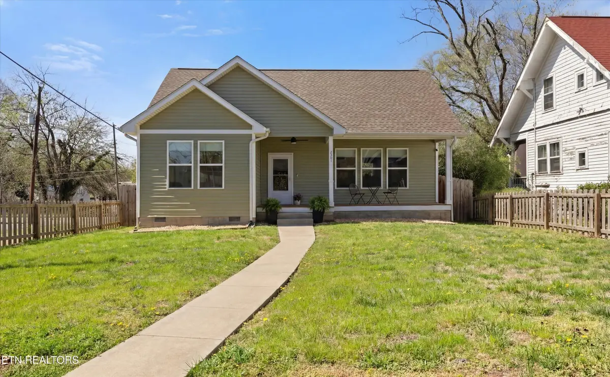 2301 E 5th Ave, Knoxville, TN 37917 - #1