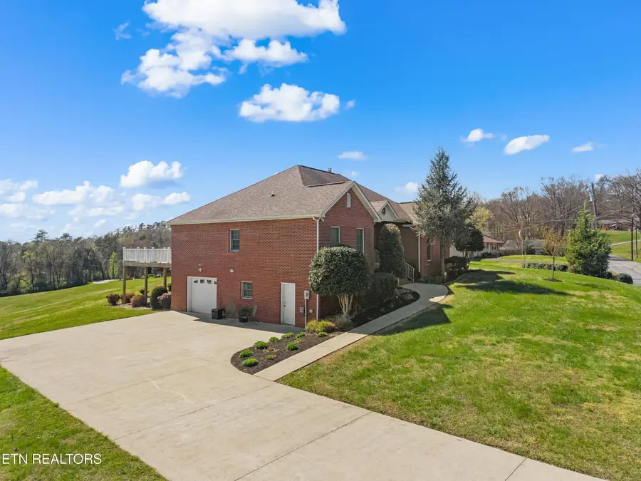 741 Cherokee Drive, Dandridge, TN 37725 - #3