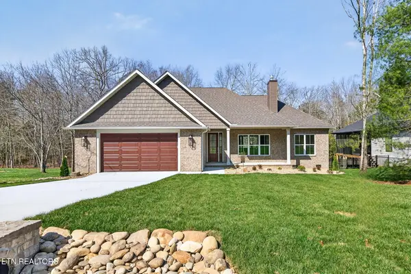 16 Ridgeland Terrace, Crossville, TN 38558