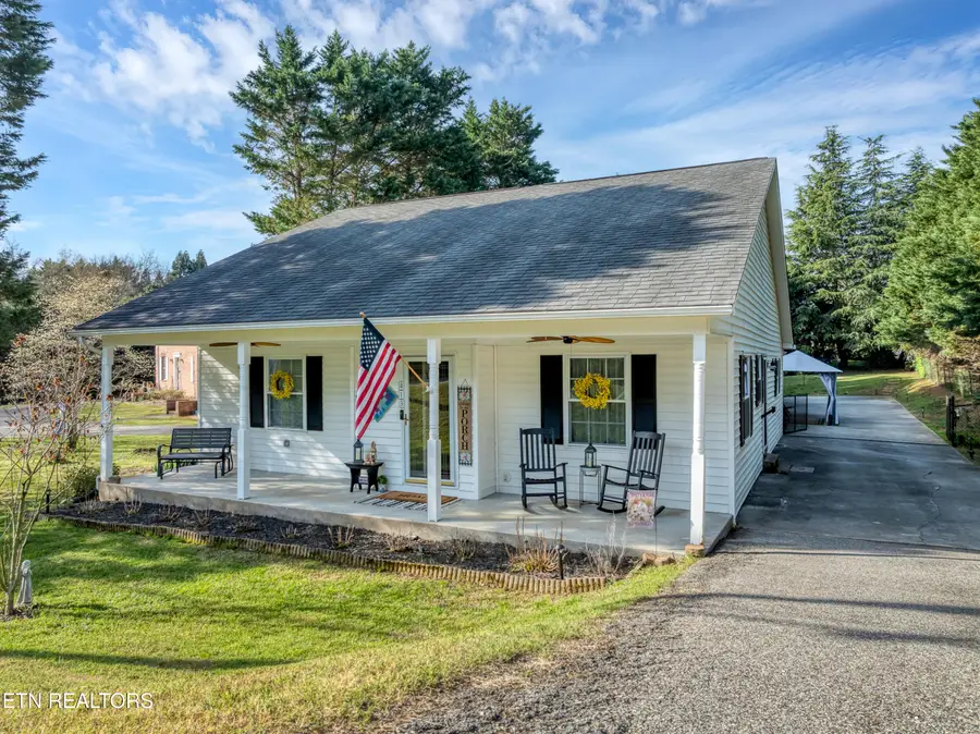 413 Sandy Springs Rd, Maryville, TN 37803 - #3