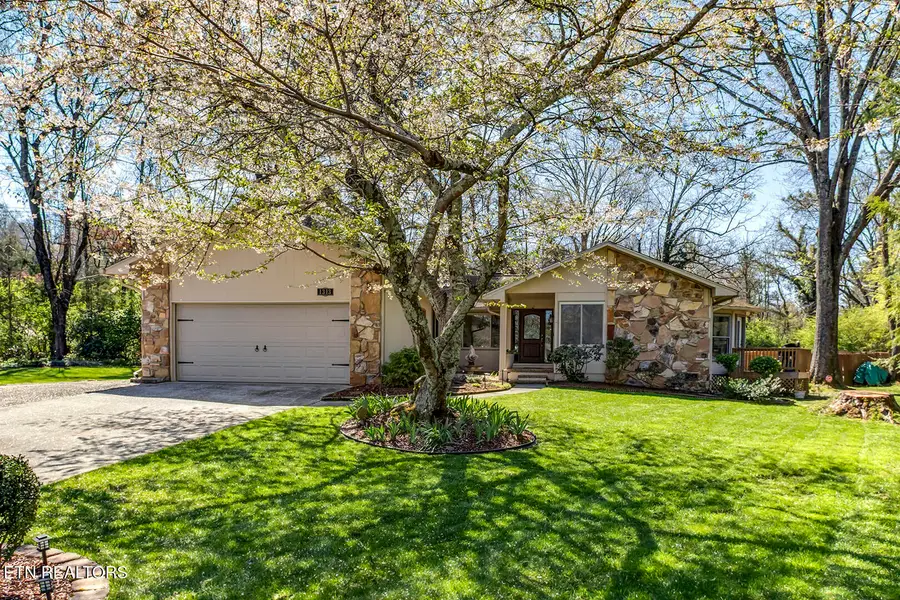 1313 Cherry Tree Lane, Knoxville, TN 37919 - #3
