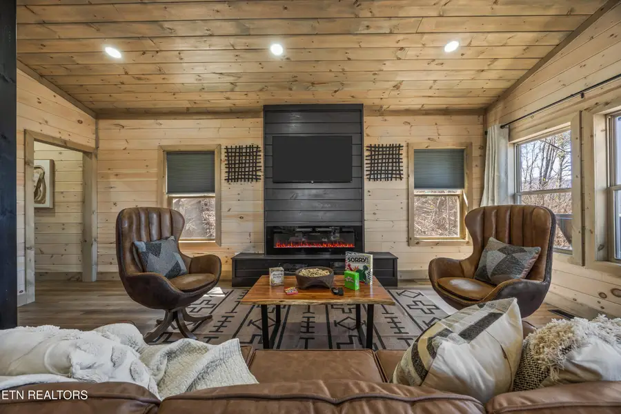 3244 Emerald Springs Loop, Sevierville, TN 37862 - #3