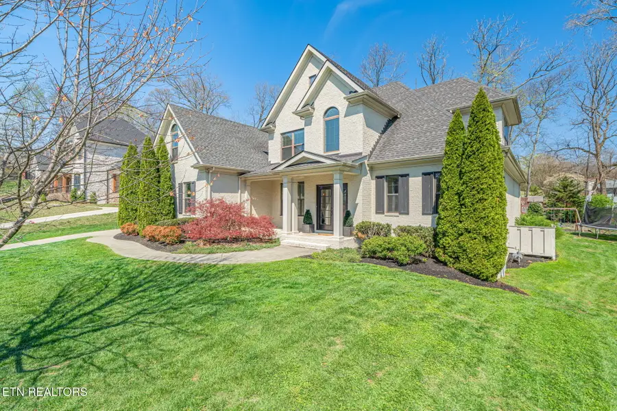 1513 Wembley Hills Rd, Knoxville, TN 37922 - #2