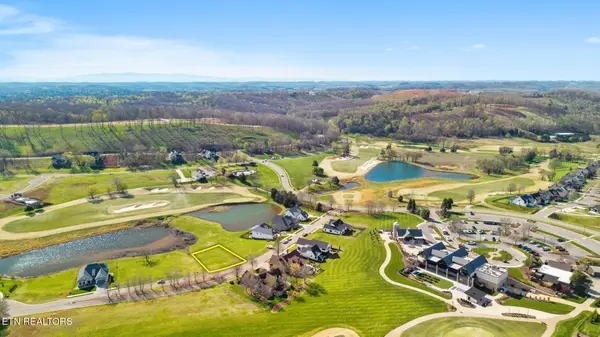 592 Old Barn Lane, Loudon, TN 37774