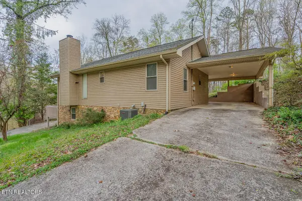 124 Hickory Nut Drive, Clinton, TN 37716