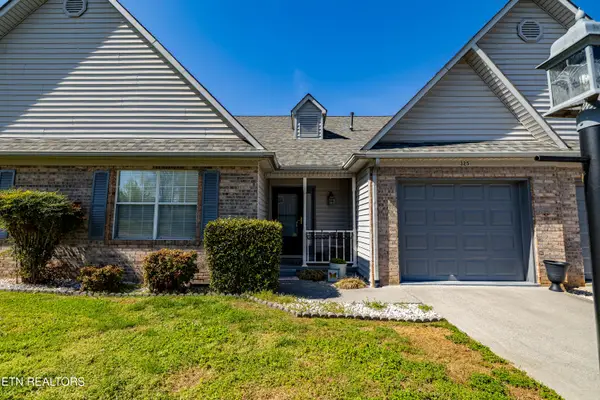 325 Pinewood Drive, Loudon, TN 37774