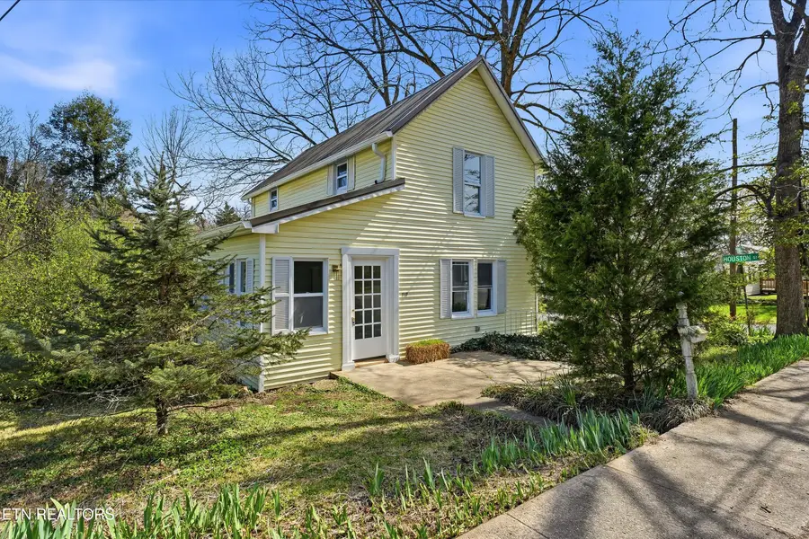 317 Lynn Ave, Athens, TN 37303 - #2