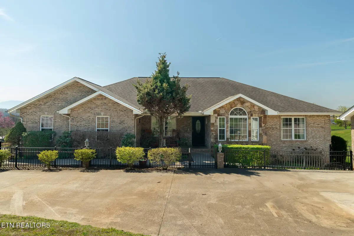 1339 Jim Fain Rd, Sevierville, TN 37876 - #1