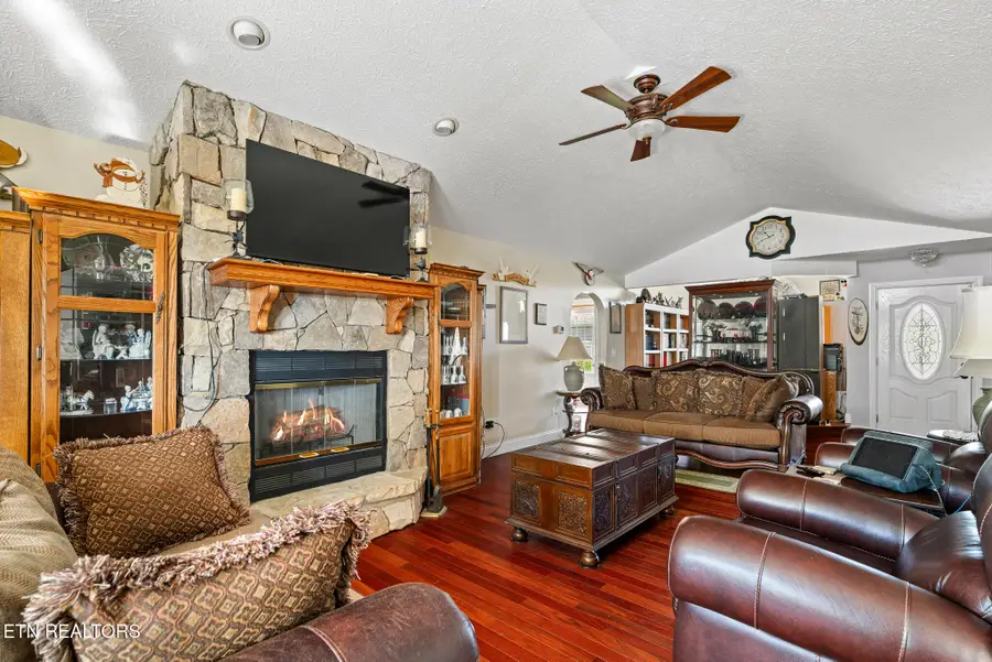 1339 Jim Fain Rd, Sevierville, TN 37876 - #3