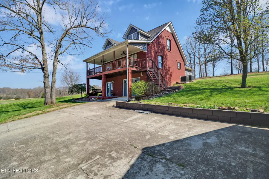 254 Sherwood Forest Rd, Livingston, TN 38570 - #2