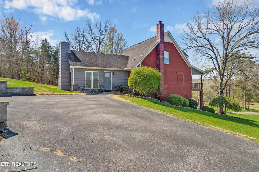 254 Sherwood Forest Rd, Livingston, TN 38570 - #3