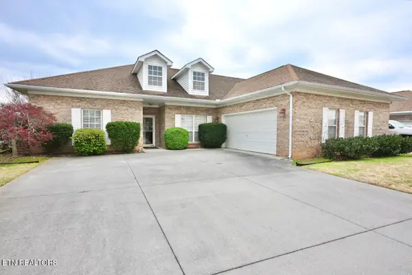 258 Royal Oaks Drive, Maryville, TN 37801