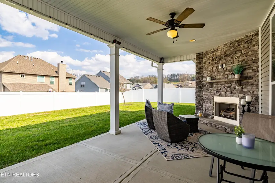 908 Brookwood Lane, Maryville, TN 37801 - #2