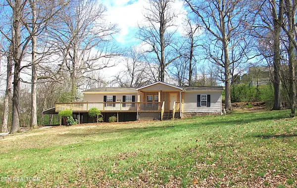 620 St John's Drive #08, Dandridge, TN 37725