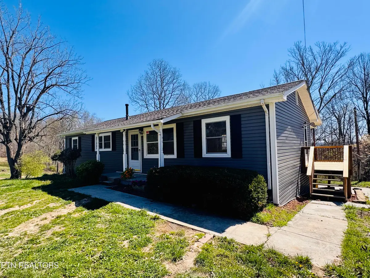 138 S Gaylor Rd, Lafollette, TN 37766 - #1