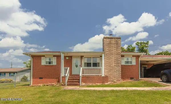 107 Hillcrest Drive, Harriman, TN 37748