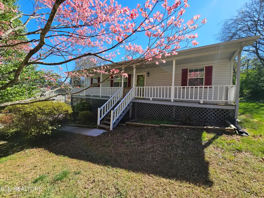 1802 Highland Rd, Maryville, TN 37801 - #2