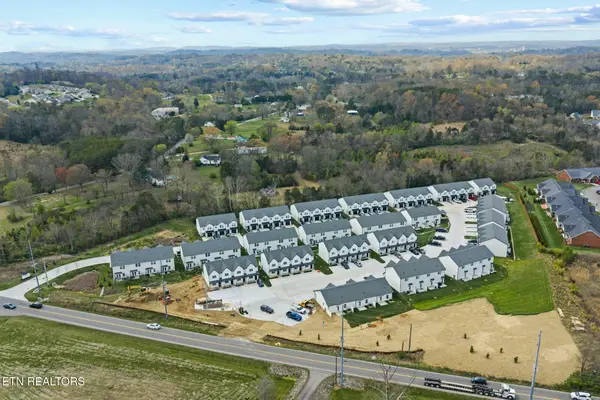 1763 Strawberry Meadows Way, Knoxville, TN 37914