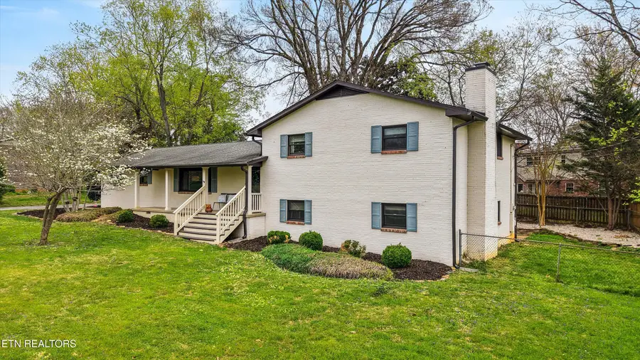 216 Highfield Rd, Knoxville, TN 37923 - #2