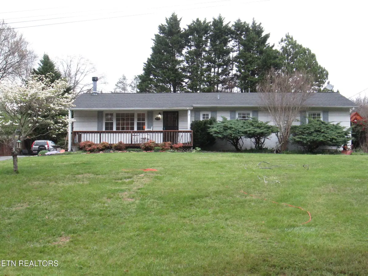 5712 Scenic Hills Rd, Knoxville, TN 37912 - #1