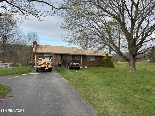 1340 Old Allardt Rd, Jamestown, TN 38556