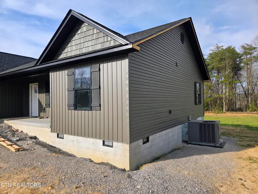 178 Ferry Bend Tr, Crossville, TN 38571 - #3