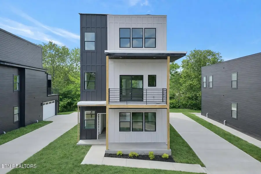 4621 Harsch St, Knoxville, TN 37920 - #2